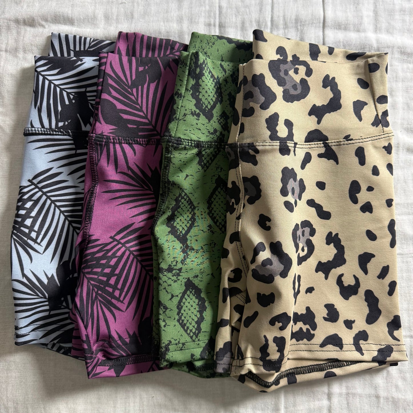 Short liso diseño S