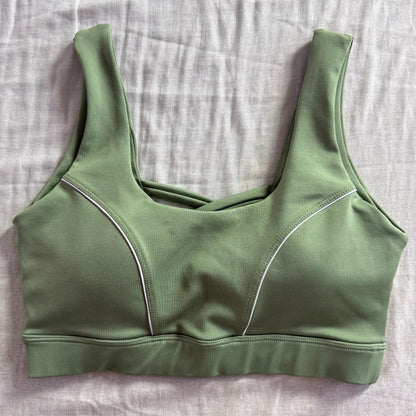Crop top lines