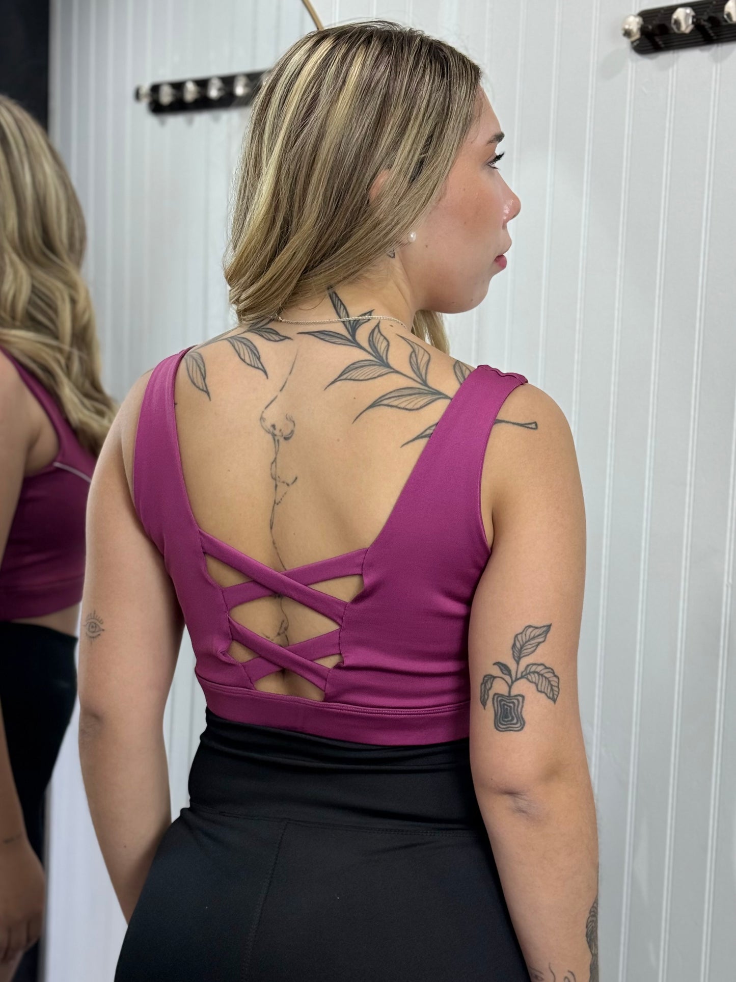 Crop top lines