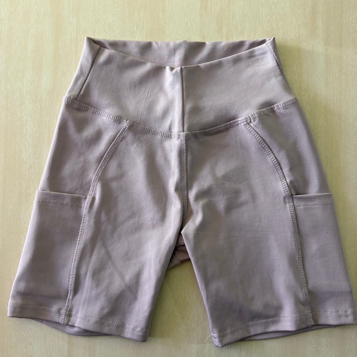 Short Biker Bolsillos