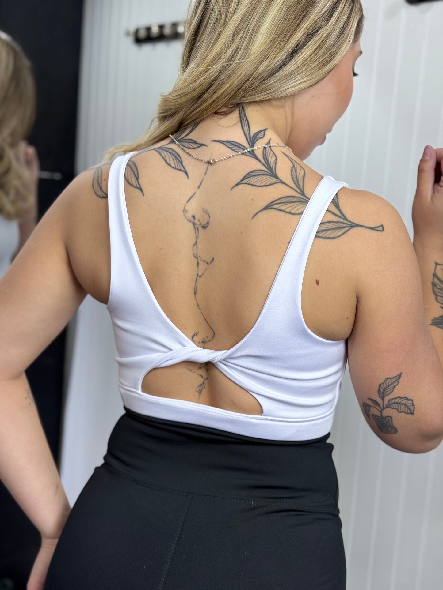 Crop top aura