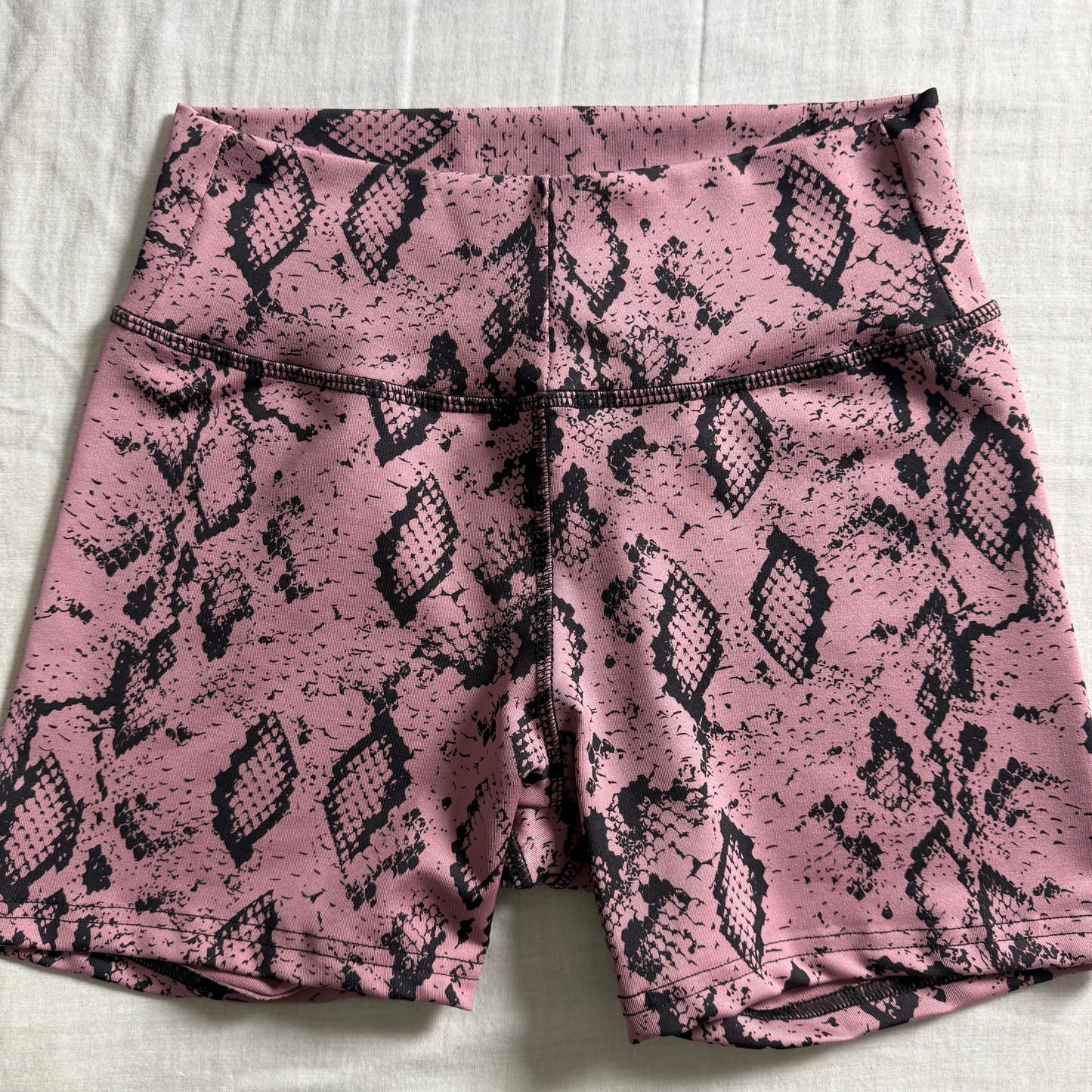 Short listo diseño M